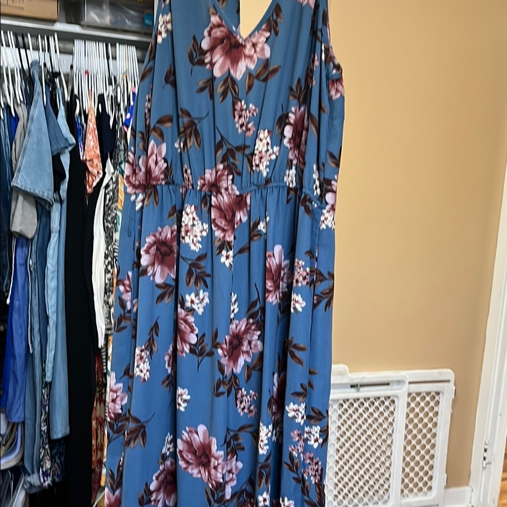 Floral Sleeveless jumpsuit sz large